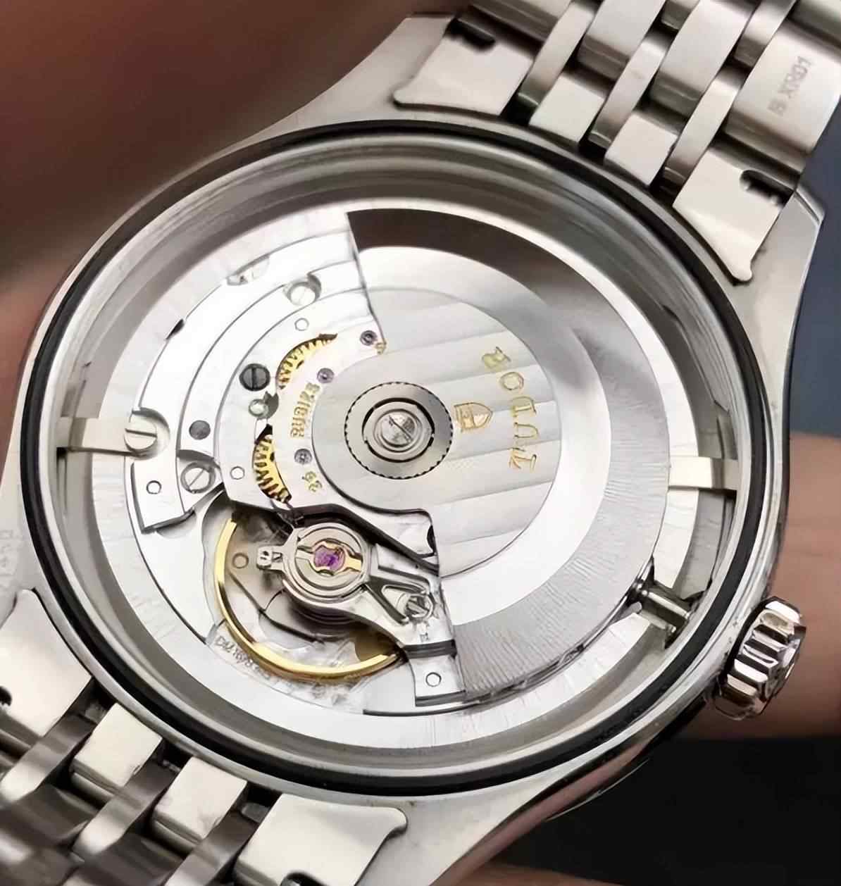 【揭秘】机芯：手表的“心脏”还是“奢侈品标签”？你的手表机芯究竟有多“豪华”？ | 奈斯探表